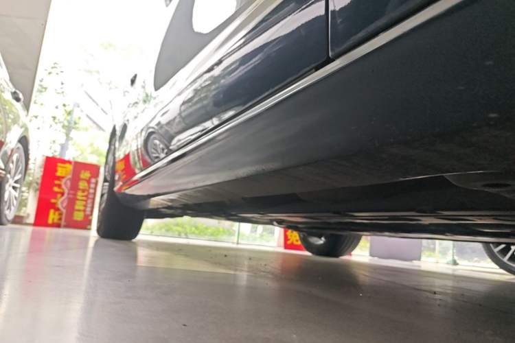 Used Volvo S60 2022 B4 Zhiyuan Luxury Edition Right Side Sill