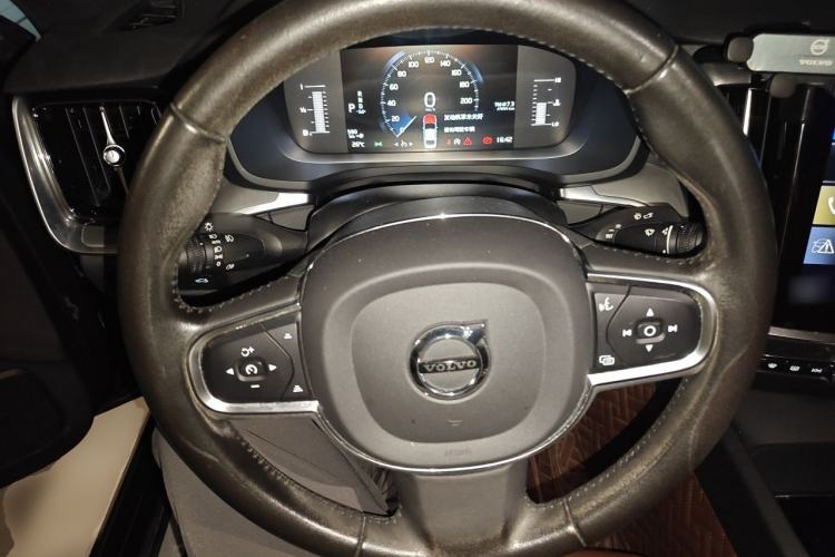 Used Volvo S60 2022 B4 Zhiyi Luxury Edition Steering Wheel
