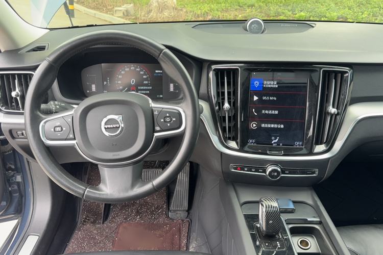 Used Volvo S60 2022 B4 Zhiyi Luxury Edition Steering Wheel