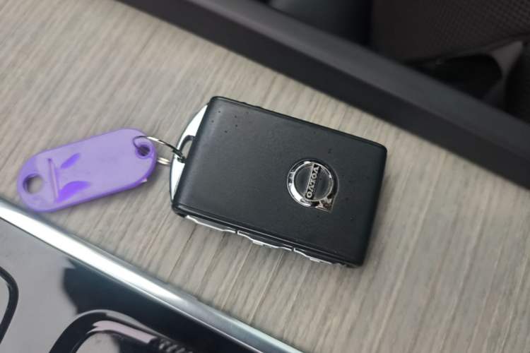 Used Volvo S60 2022 B4 Zhiyuan Luxury Edition Vehicle Key