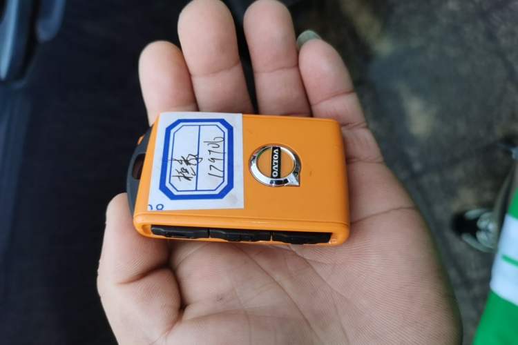 Used Volvo S60 2022 B4 Zhiyi Luxury Edition Vehicle Key
