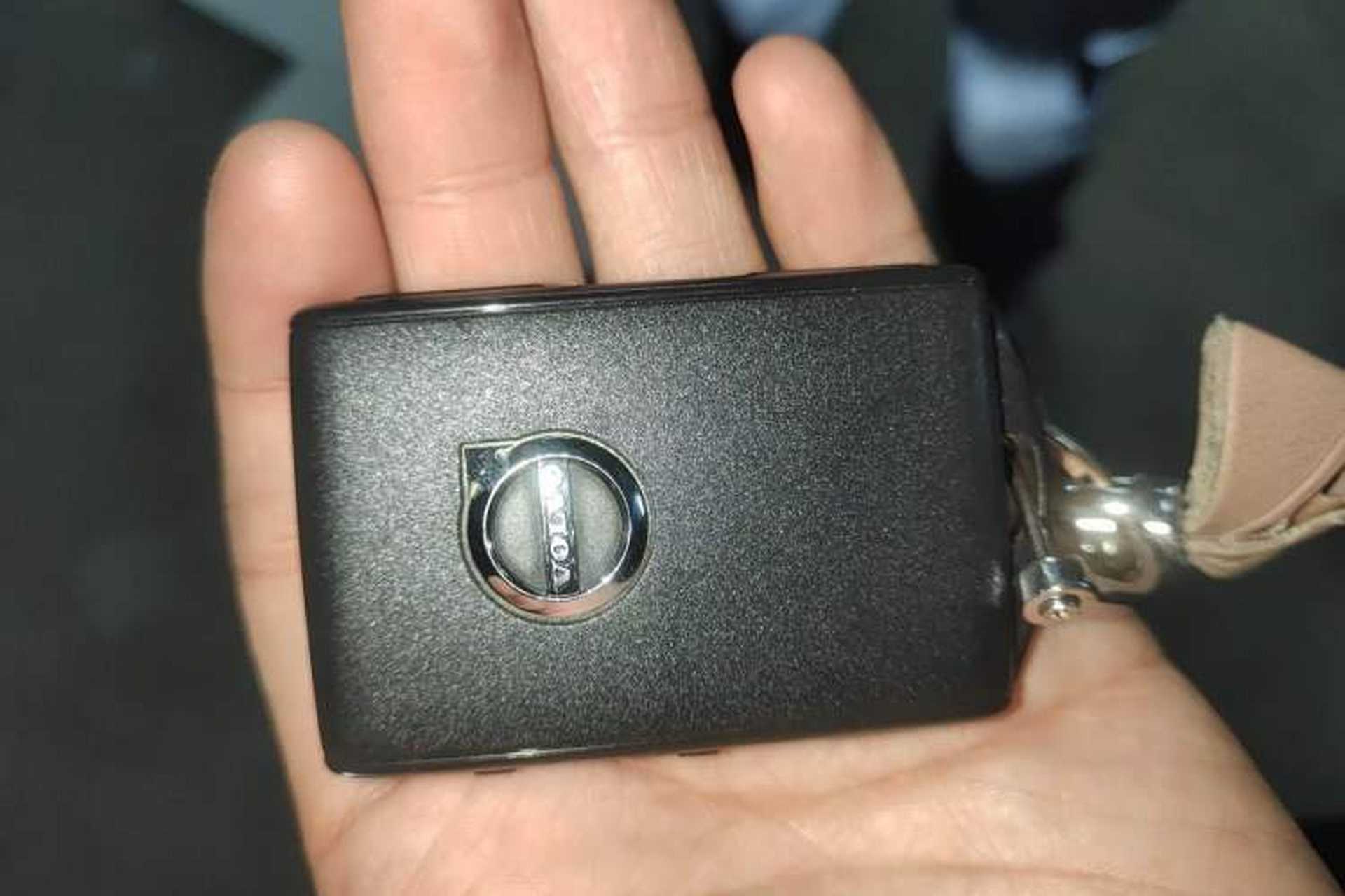 Used Volvo S60 2022 B4 Zhiyi Luxury Edition Vehicle Key