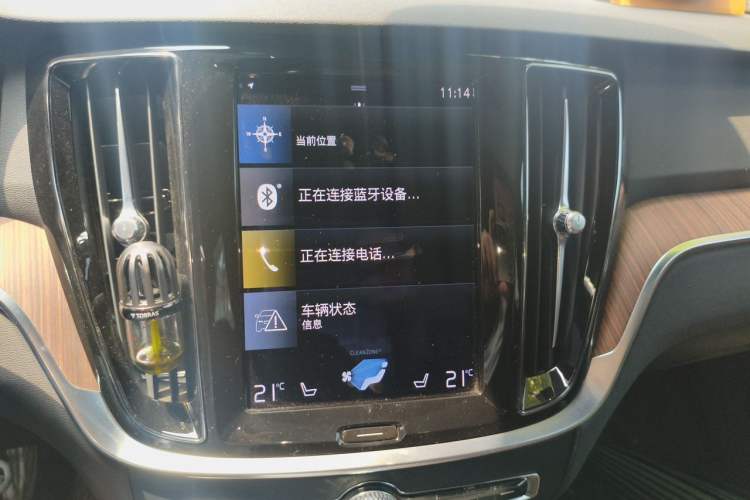 Used Volvo S60 2022 B4 Zhiyuan Luxury Edition Audio And AC Panel