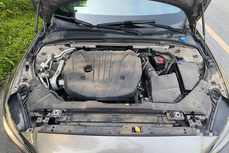 Used Volvo S60 2022 B4 Zhiyi Luxury Edition Engine Bay