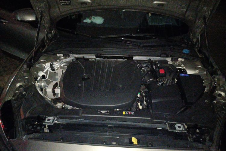 Used Volvo S60 2022 B4 Zhiyuan Luxury Edition Engine Bay
