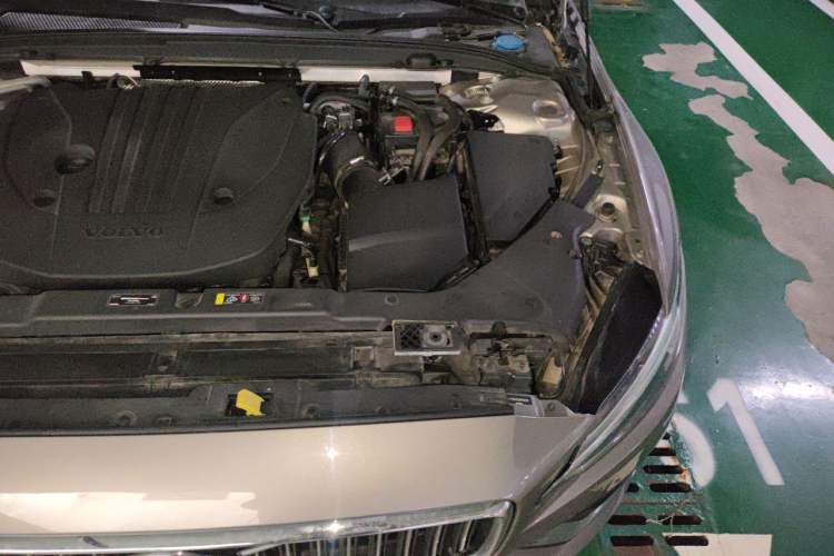 Used Volvo S60 2022 B4 Zhiyi Luxury Edition Engine Bay Left