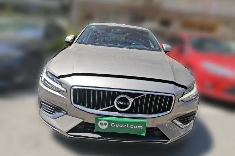Used Volvo S60 2022 B4 Zhiyuan Luxury Edition Exterior 1