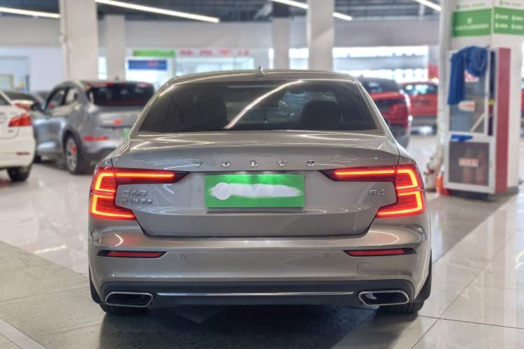 Used Volvo S60 2022 B4 Zhiyi Luxury Edition Exterior 2