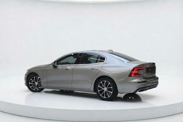 Used Volvo S60 2022 B4 Zhiyi Luxury Edition Exterior 3