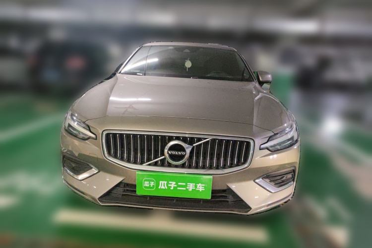 Used Volvo S60 2022 B4 Zhiyi Luxury Edition Front