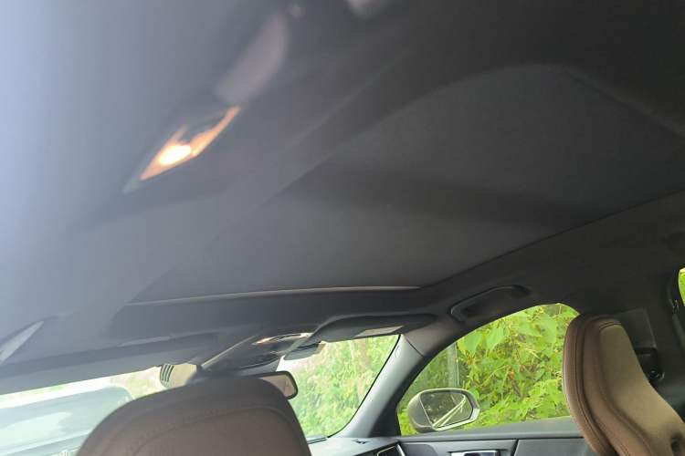 Used Volvo S60 2022 B4 Zhiyi Luxury Edition Headliner