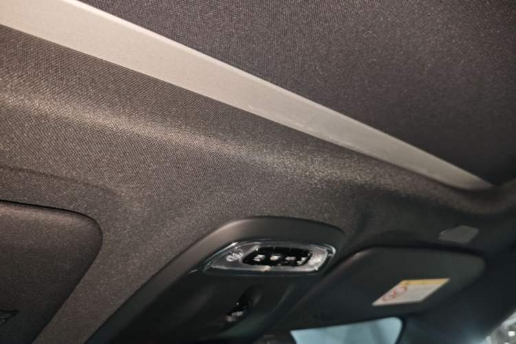 Used Volvo S60 2022 B4 Zhiyi Luxury Edition Headliner