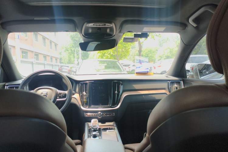 Used Volvo S60 2022 B4 Zhiyuan Luxury Edition Headliner