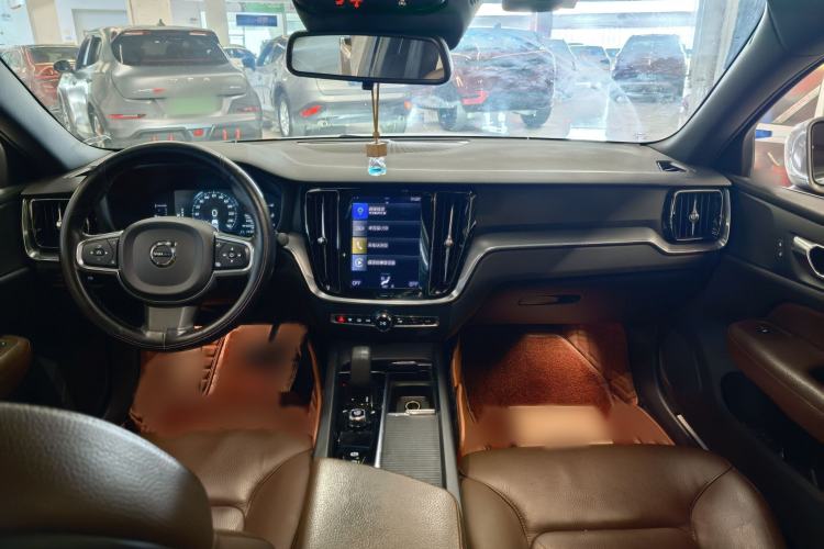 Used Volvo S60 2022 B4 Zhiyi Luxury Edition Interior 3