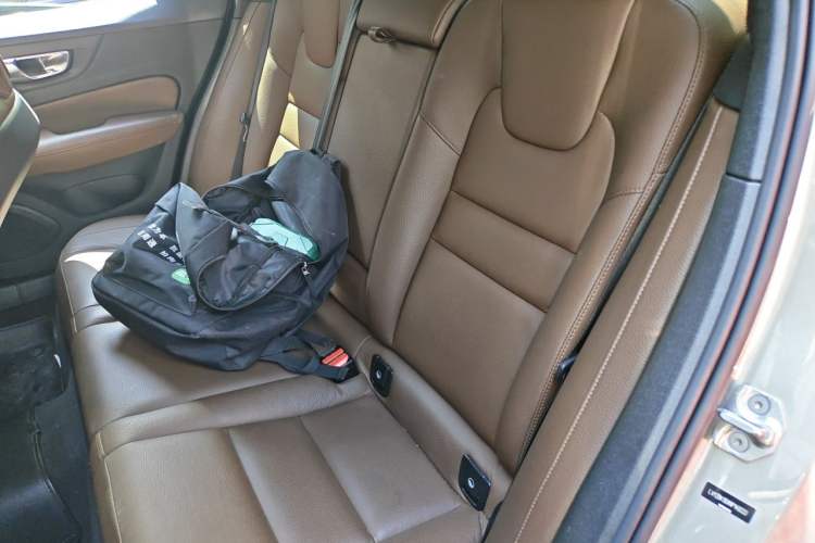 Used Volvo S60 2022 B4 Zhiyuan Luxury Edition Interior 4