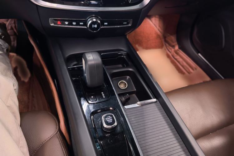 Used Volvo S60 2022 B4 Zhiyi Luxury Edition Interior 6