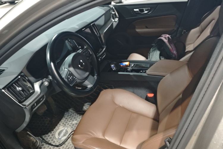 Used Volvo S60 2022 B4 Zhiyi Luxury Edition Left Front Seat
