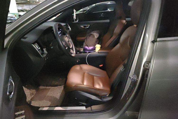 Used Volvo S60 2022 B4 Zhiyi Luxury Edition Left Front Seat