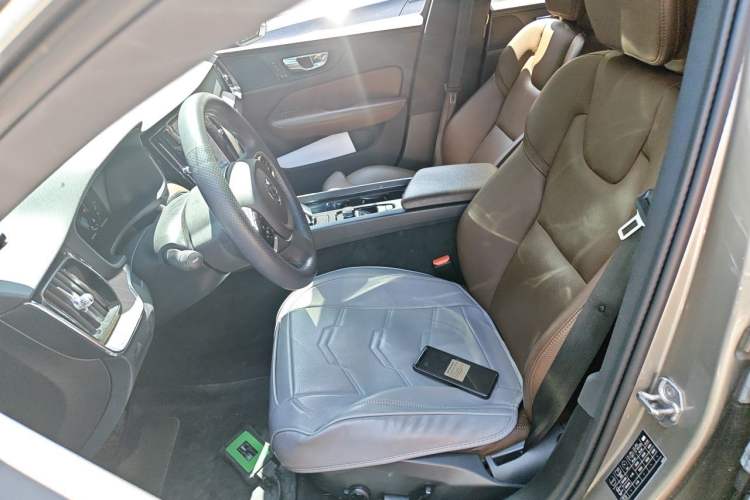 Used Volvo S60 2022 B4 Zhiyuan Luxury Edition Left Front Seat