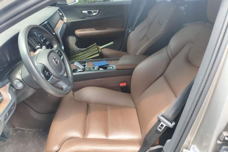 Used Volvo S60 2022 B4 Zhiyuan Luxury Edition Left Front Seat