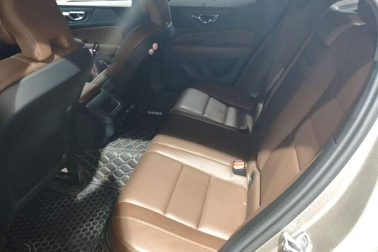 Used Volvo S60 2022 B4 Zhiyi Luxury Edition Left Rear Seat