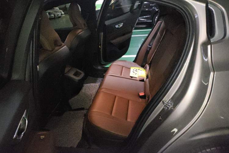 Used Volvo S60 2022 B4 Zhiyi Luxury Edition Left Rear Seat