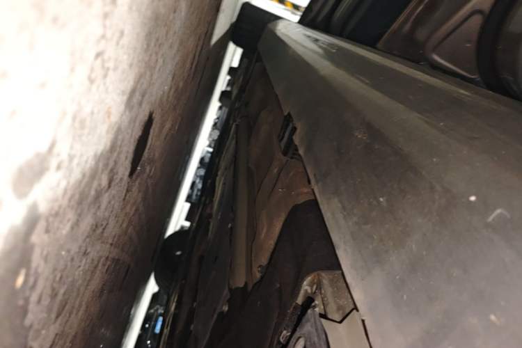 Used Volvo S60 2022 B4 Zhiyi Luxury Edition Left Side Sill
