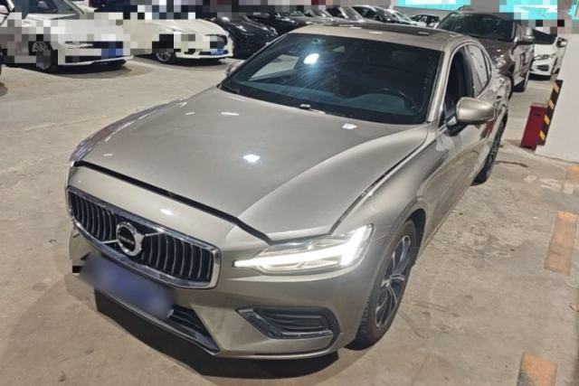 Used Volvo S60 2022 B4 Zhiyi Luxury Edition