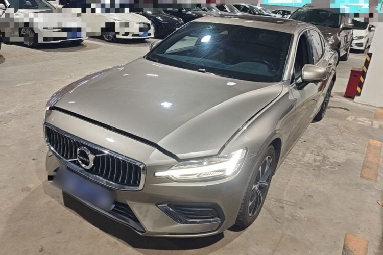 Used Volvo S60 2022 B4 Zhiyi Luxury Edition Guazi used car, China used car export, Used car for sale, Used cars, Cheapest cars for sale