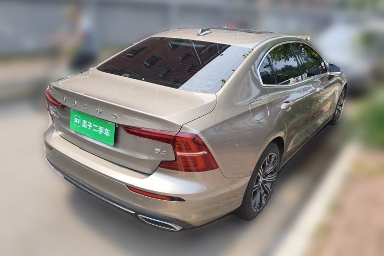 Used Volvo S60 2022 B4 Zhiyuan Luxury Edition Rear Right 45 Deg