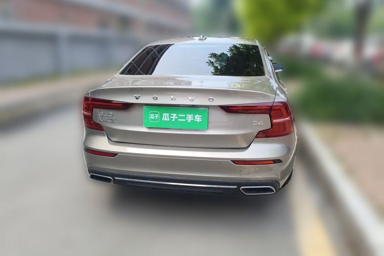 Used Volvo S60 2022 B4 Zhiyuan Luxury Edition Rear