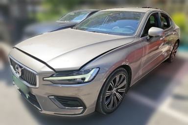 Used Volvo S60 2022 B4 Zhiyuan Luxury Edition