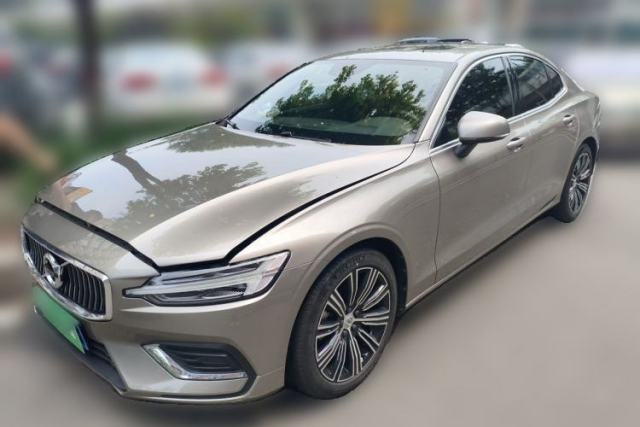 Used Volvo S60 2022 B4 Zhiyuan Luxury Edition