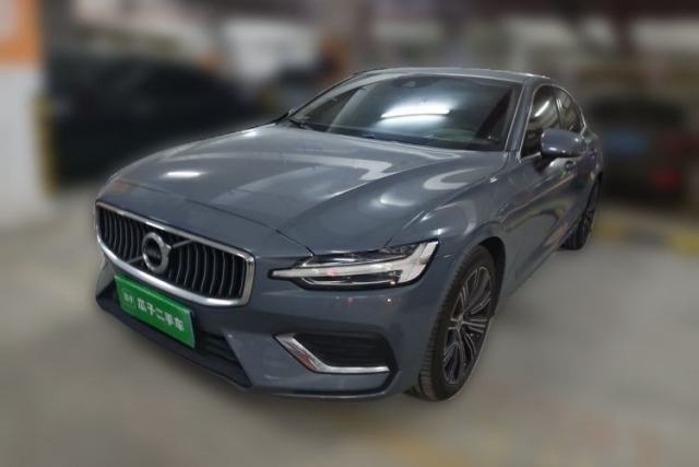 Used Volvo S60 2022 B4 Zhiyuan Luxury Edition