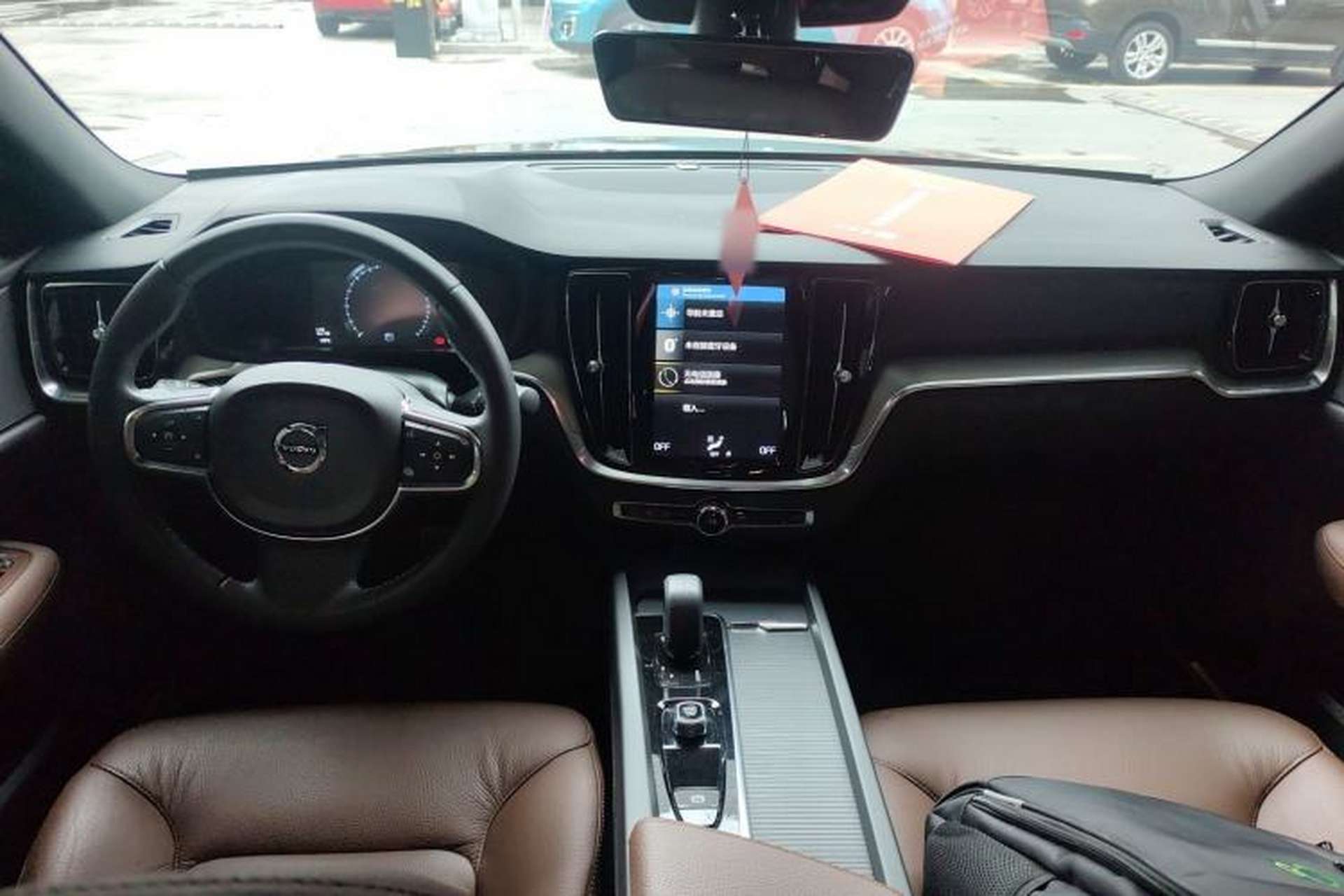 Used Volvo S60 2022 B4 Zhiyi Luxury Edition Center Console