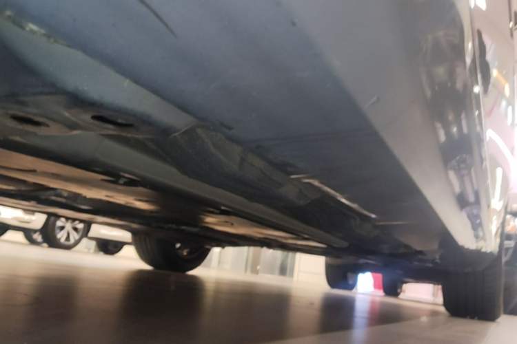 Used Volvo S60 2022 B4 Zhiyi Luxury Edition Chassis Front Left