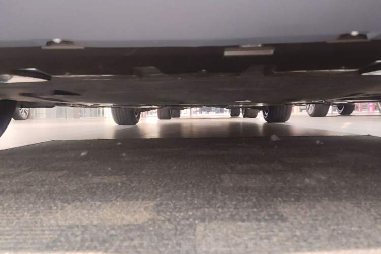 Used Volvo S60 2022 B4 Zhiyi Luxury Edition Chassis Front