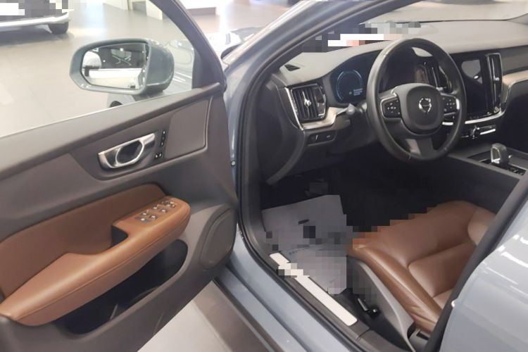 Used Volvo S60 2022 B4 Zhiyi Luxury Edition Driver Seat