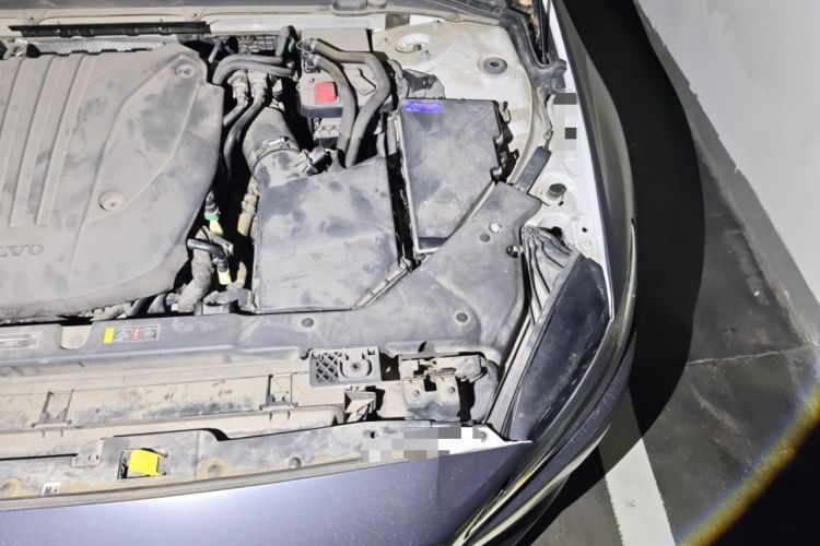 Used Volvo S60 2022 B4 Zhiyuan Luxury Edition Engine Bay Left