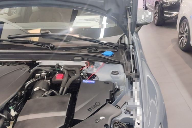 Used Volvo S60 2022 B4 Zhiyi Luxury Edition Engine Bay Left