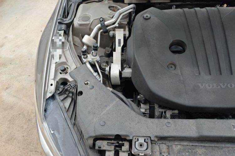 Used Volvo S60 2022 B4 Zhiyi Luxury Edition Engine Bay Right