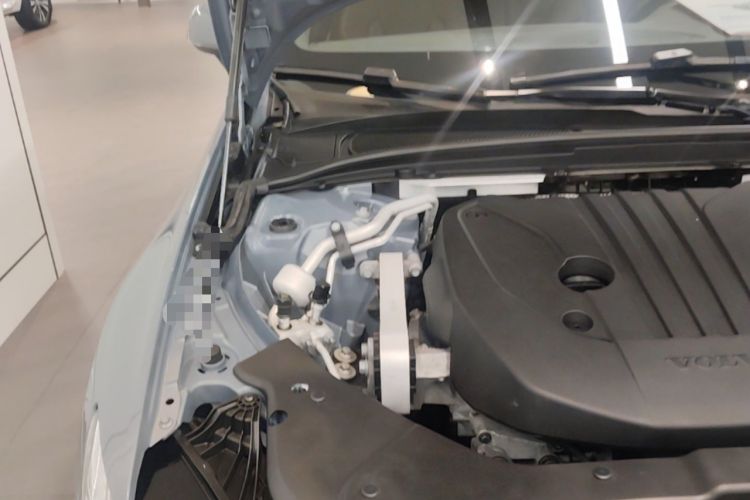 Used Volvo S60 2022 B4 Zhiyi Luxury Edition Engine Bay Right