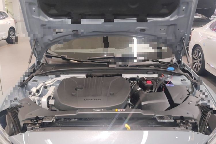 Used Volvo S60 2022 B4 Zhiyi Luxury Edition Engine Bay