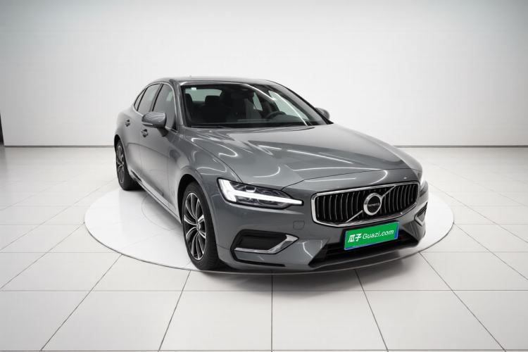 Used Volvo S60 2022 B4 Zhiyi Luxury Edition Exterior 1