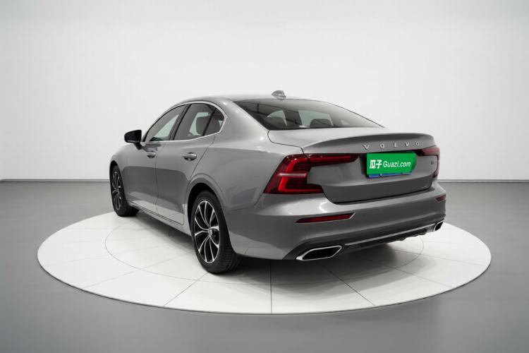 Used Volvo S60 2022 B4 Zhiyi Luxury Edition Exterior 3