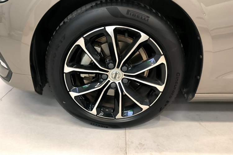 Used Volvo S60 2022 B4 Zhiyi Luxury Edition Exterior 4