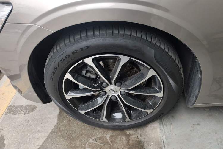 Used Volvo S60 2022 B4 Zhiyi Luxury Edition Exterior 4