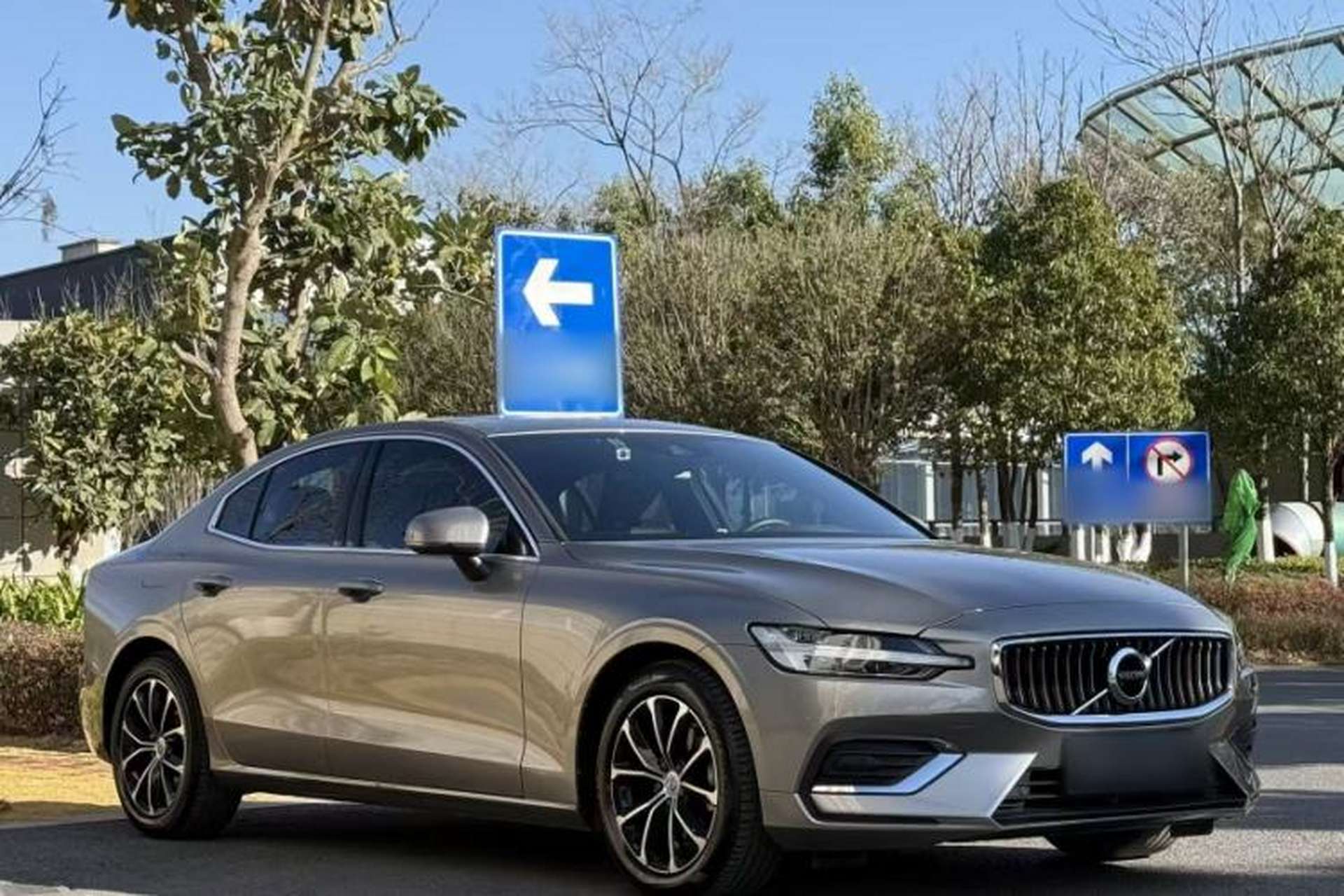 Used Volvo S60 2022 B4 Zhiyi Luxury Edition Exterior 6