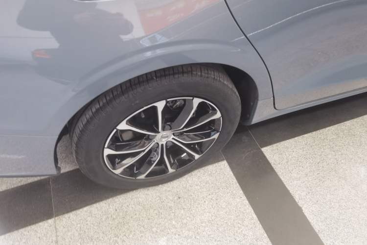 Used Volvo S60 2022 B4 Zhiyi Luxury Edition Exterior 8