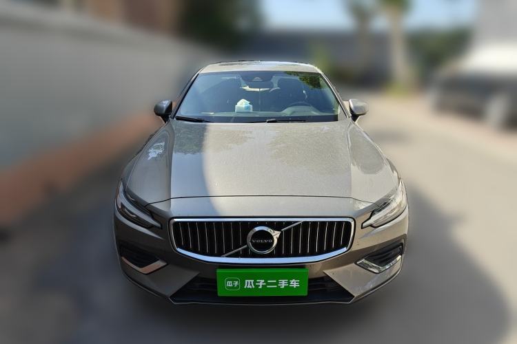Used Volvo S60 2022 B4 Zhiyi Luxury Edition Front